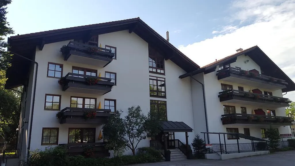 Appartment-Hotel-Hoelzl Grünwald